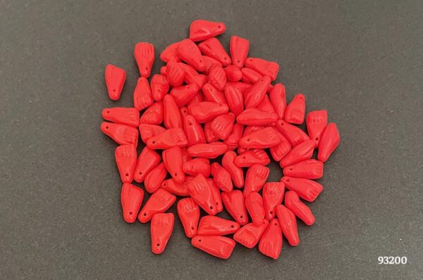 Pressed beads – Hands and balls - Image 1