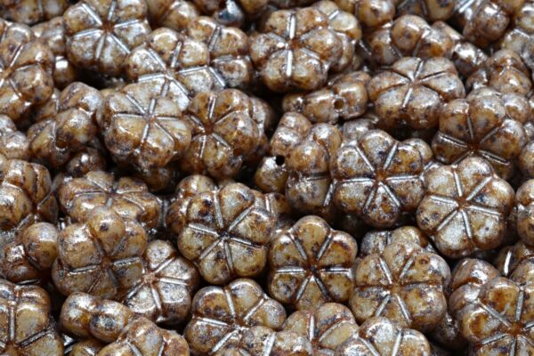 Garland Flower Beads 10x10mm - Image 2