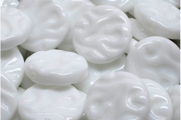 Flat Round Designed Beads 20x20mm - Image 1