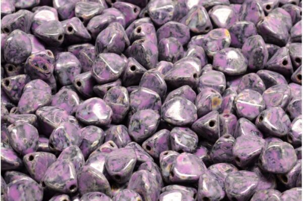 Pinch Beads 7x7mm - Image 1