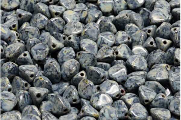 Pinch Beads 7x7mm - Image 1