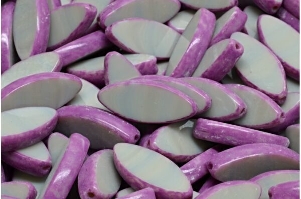 TCB Ship Flat Beads 18x7mm - Image 1