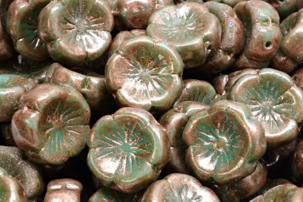 Hawaiian Flower Beads 14x14mm - Image 2