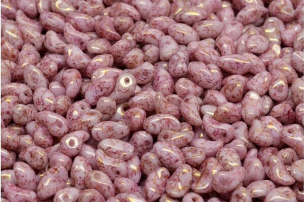 Lily Petal Beads 4x6mm - Image 1