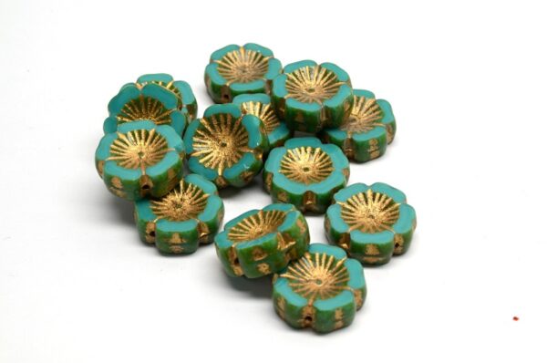 TCB Hawaiian Flower Beads 14x14mm - Image 1