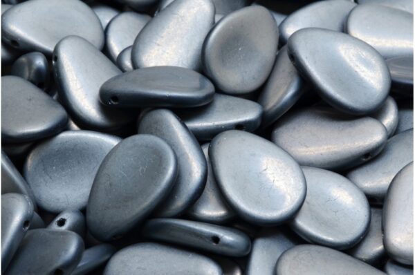Anemone Petal Beads 11x16mm - Image 1