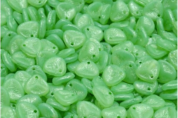Rose Petal Beads 8x7mm - Image 1