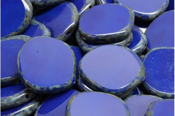 TCB 8 Edged Designed Beads 22x22mm - Image 1