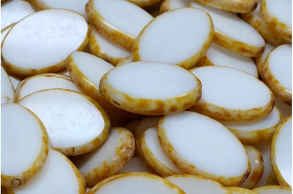 TCB Flat Oval Beads 20x14mm - Imagen 1