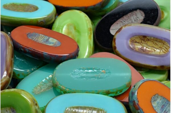 TCB Flat Oval Beads 26x15mm - Image 1