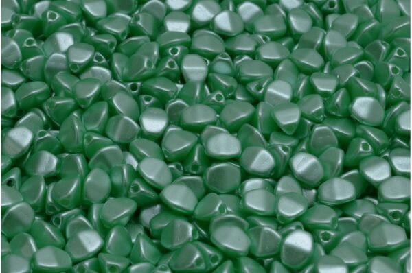 Pinch Beads 5x5mm - Image 1