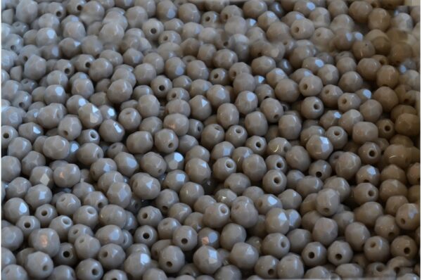 Firepolished Beads 4mm - Image 1