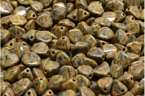 Pinch Beads 7x7mm - Image 1
