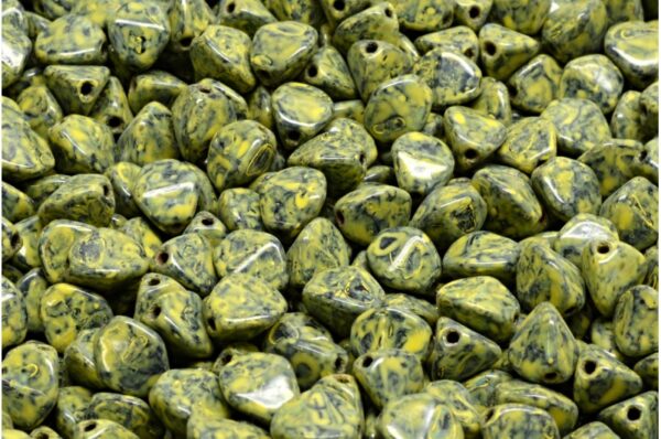 Pinch Beads 7x7mm - Image 1