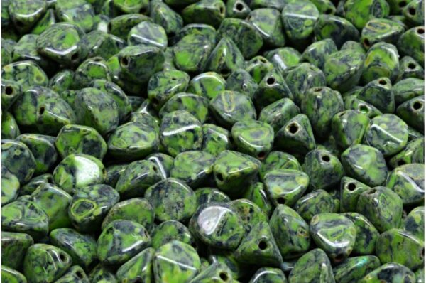 Pinch Beads 7x7mm - Image 1