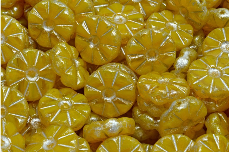 71724_991-99117-12x12-81230-34301-jpg_1 TCB Sunflower Beads 12x12mm - Image 1