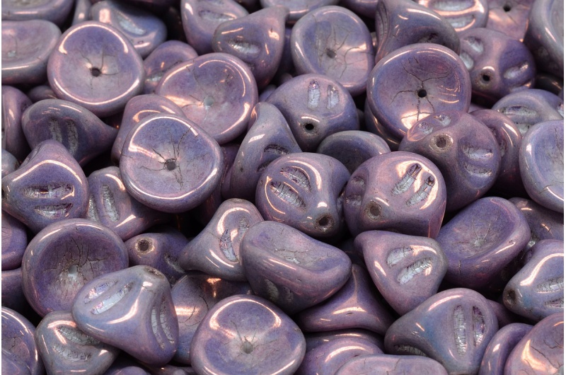 7133_111-00320-10x08-02010-15726-jpg_1 Daylily Flower Beads 10x8mm - Image 1