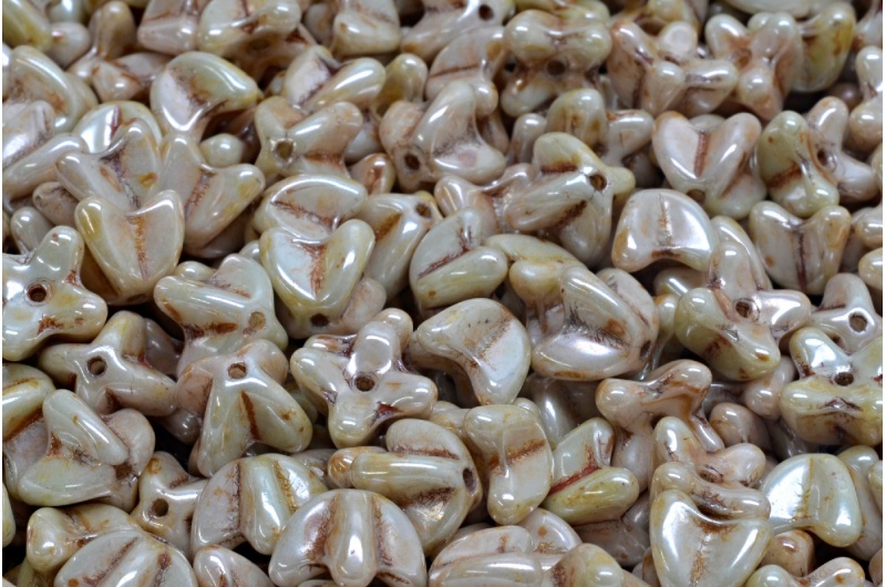 72798_111-99011-09x09-02020-65455-jpg_1 Lilac Flower 9x9mm - Image 1